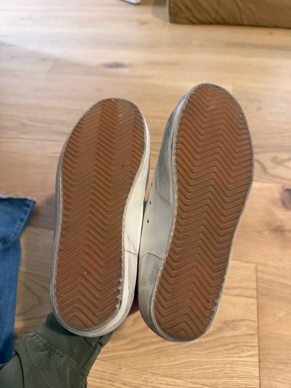 Golden Goose White Leather Sneakers with Gray Star and Laces - Picture 5 of 10